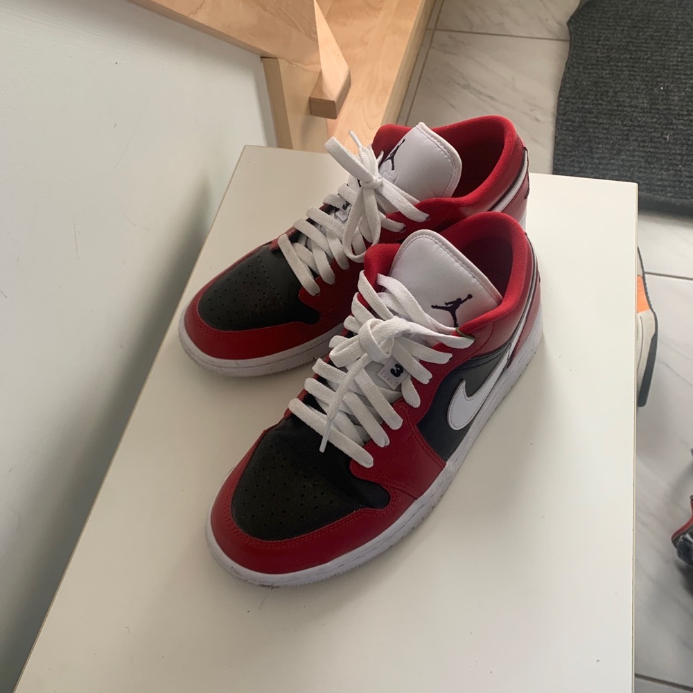 Jordan 1 - Picture 4 of 4
